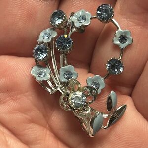 Vintage 1950-60s Floral Rhinestone & Enamel Brooch